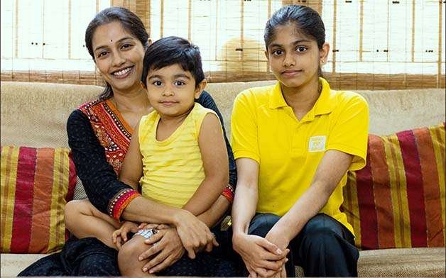 Paal Customer Sowndarya And Family